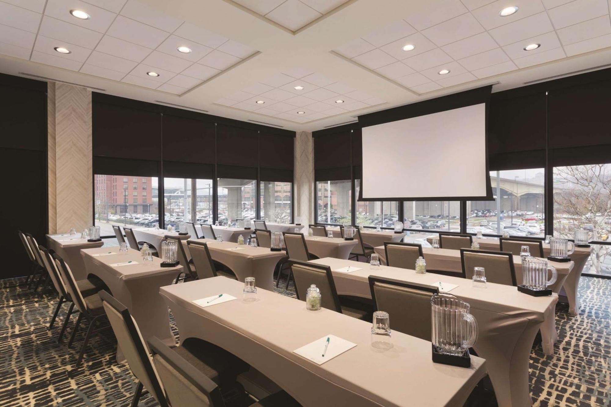 Homewood Suites By Hilton Pittsburgh Downtown Exteriör bild